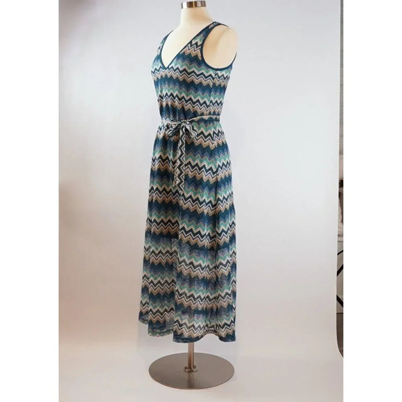Amour Vert Malou Crochet Midi Dress - Picture 2 of 8